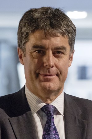 Lluís Gómez, nuevo Socio de Honor de APAE